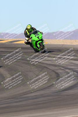 media/Jan-10-2025-CVMA Friday Practice (Fri) [[489e0da257]]/Group 4 and Trackday/Session 3 (Turns 9 and 10)/